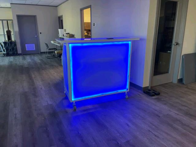 Rental store for Bar 5  Blanc Plexi Pliant LED Folding white LED Bar in Montreal Quebec